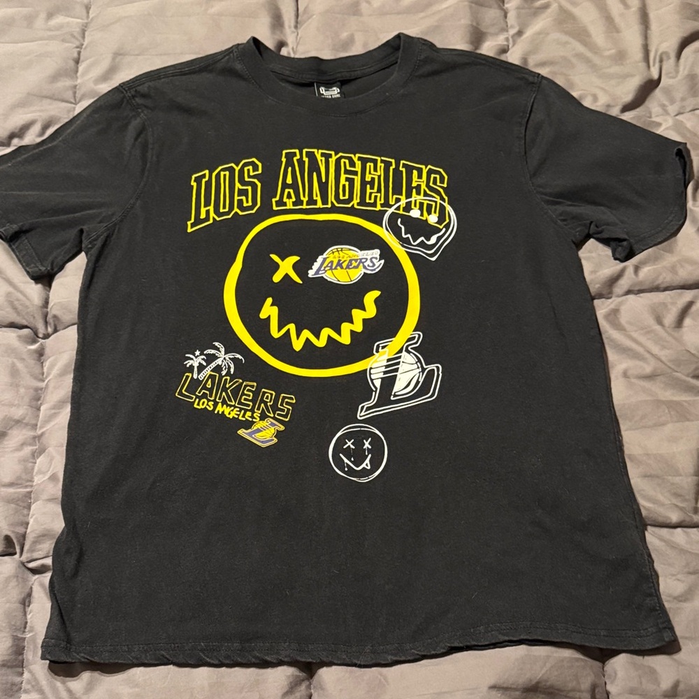 Los Angeles Lakers Black Graphic T-Shirt